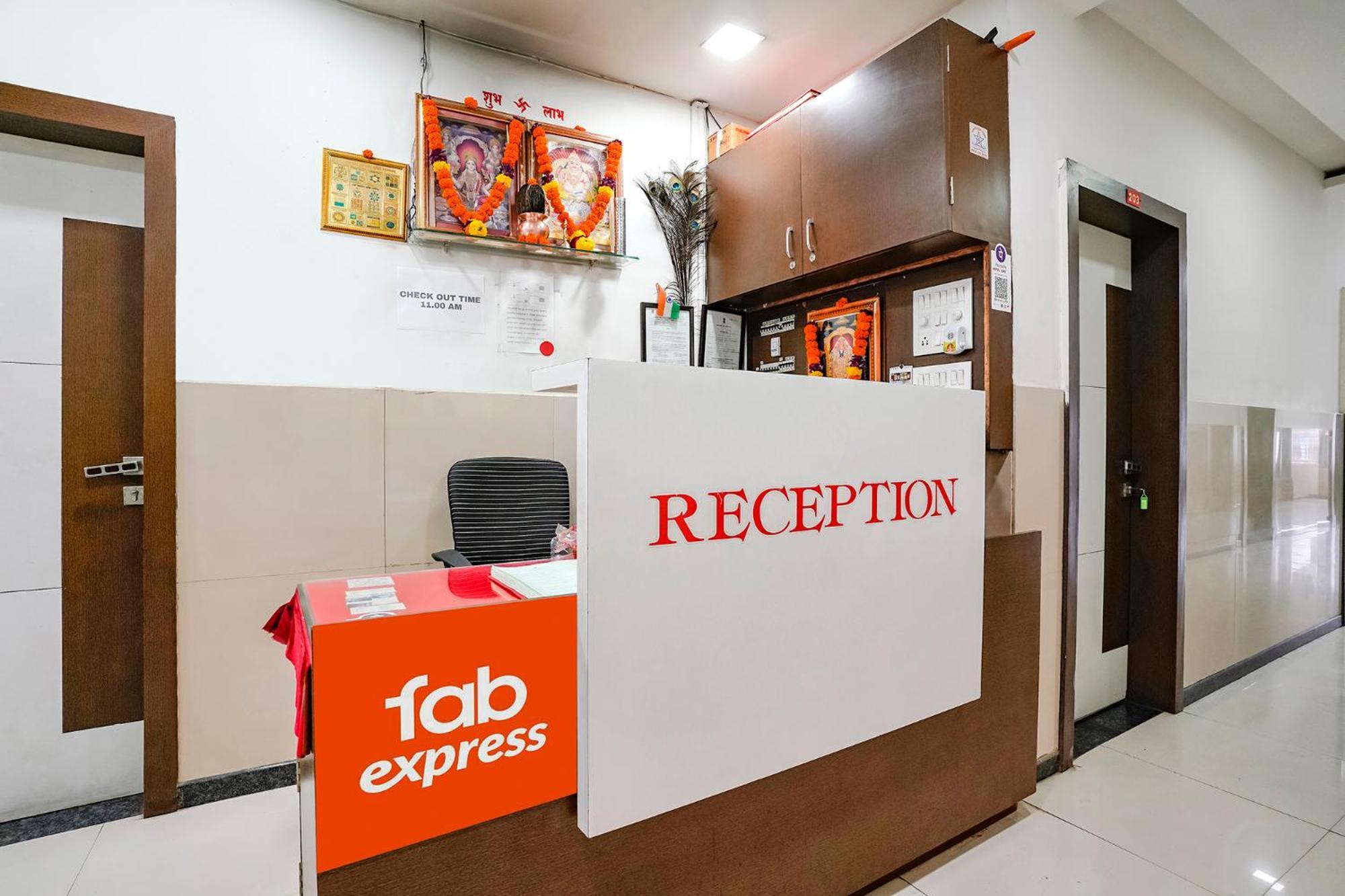Fabexpress Sai Lodging - Nashik Railway Station Deolāli Kültér fotó
